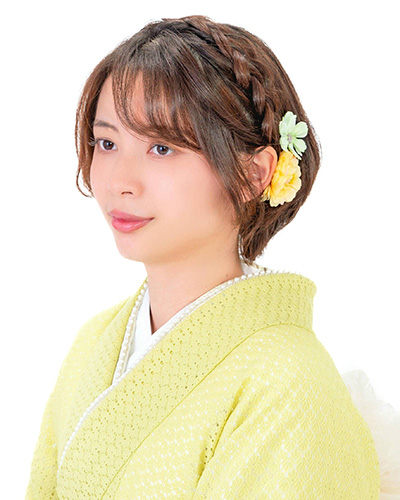 Cute braided crown headband style for Kyoto Kimono Rental customers.